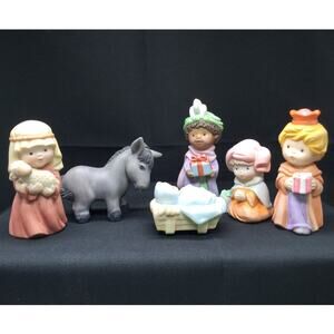 Avon 1986 Heavenly Blessings Nativity set 6 piece lot